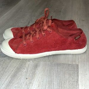 Keen |  Santiago Corduroy Lace Up Casual Sneaker | Maroon  Red | women 8.5